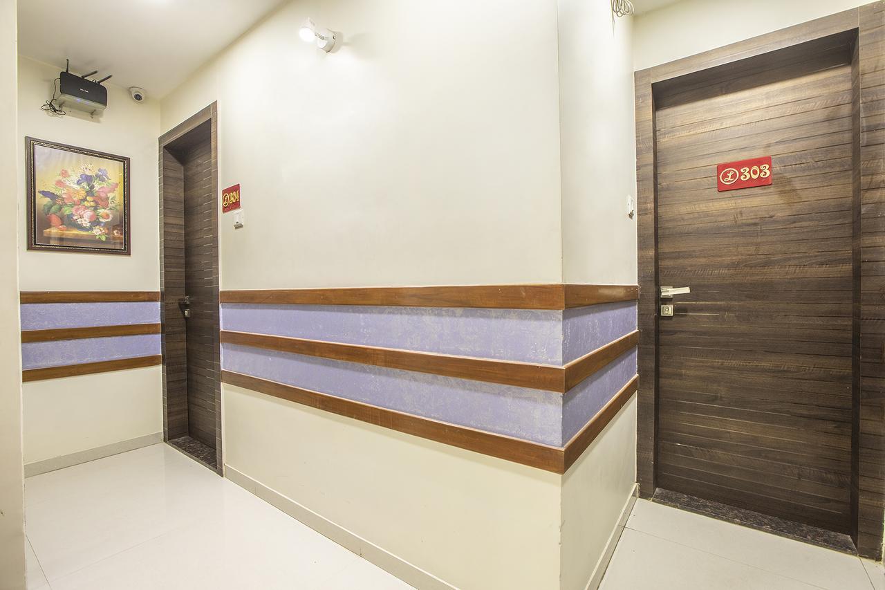 מומביי Hygienic Hotel Liberty Plaza מראה חיצוני תמונה