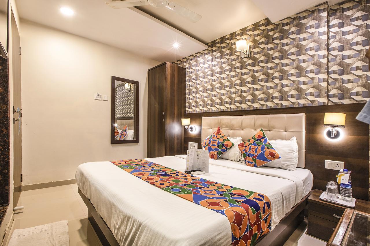 מומביי Hygienic Hotel Liberty Plaza מראה חיצוני תמונה